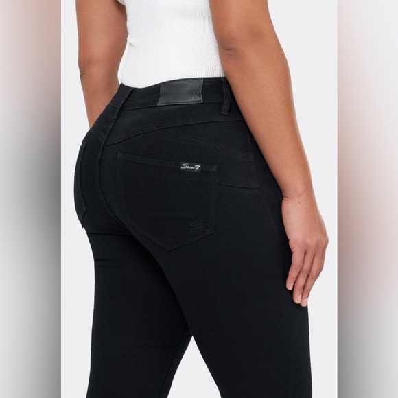 Seven7 Booty-Shaper Stretchy Skinny Jeans in Black - size 10 - Picture 7 of 14